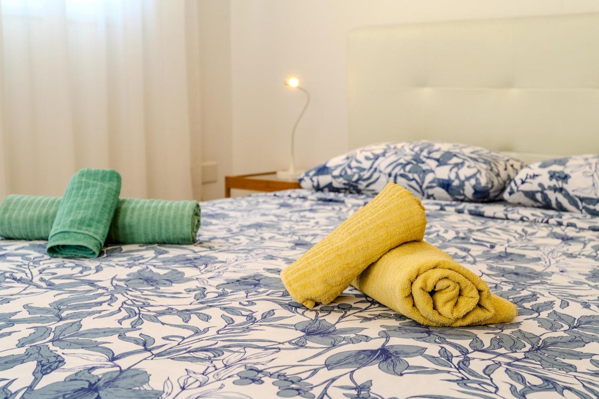 Helios Mackenzie One Bedroom Flat Ларнака Екстериор снимка