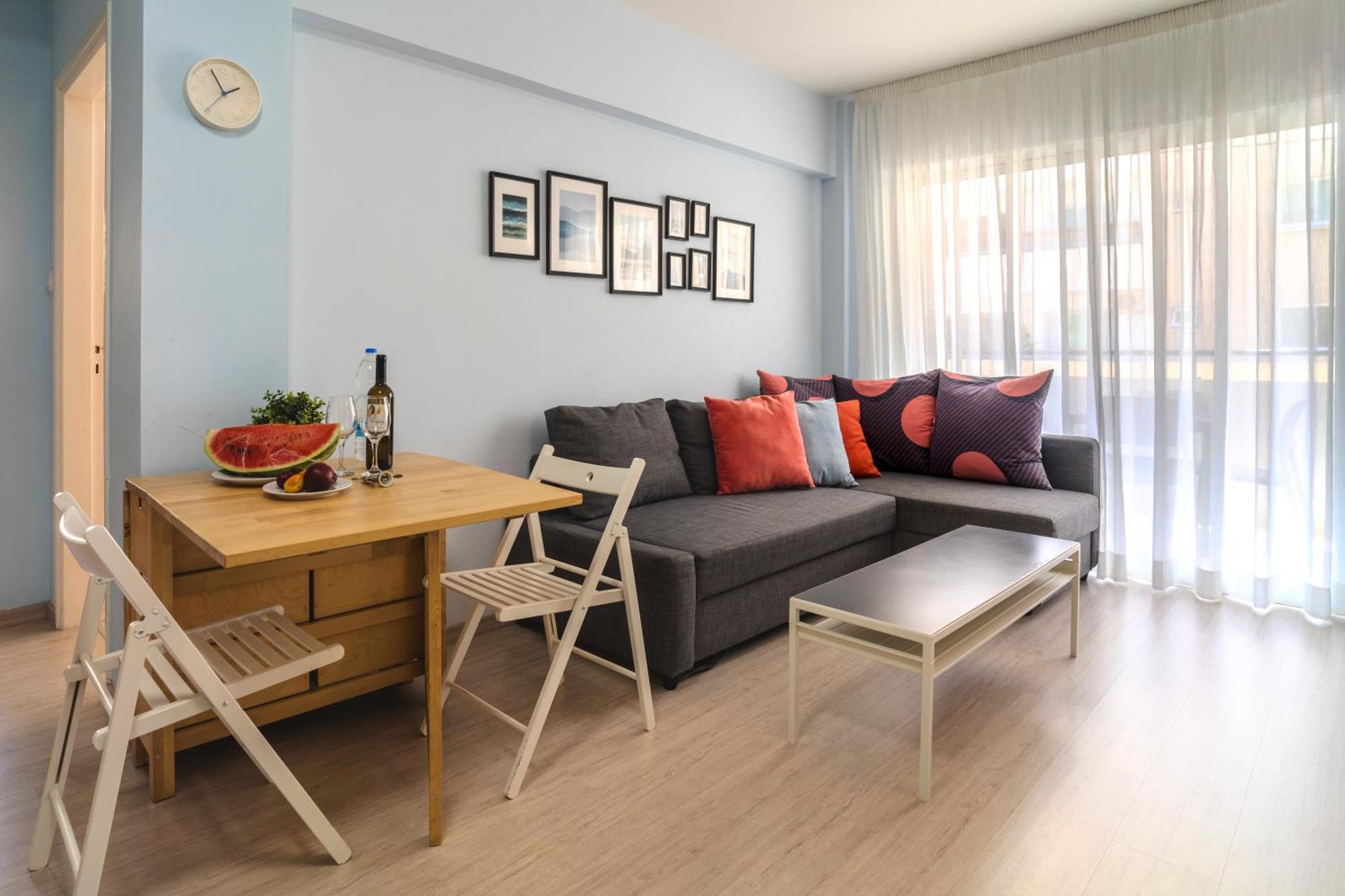 Helios Mackenzie One Bedroom Flat Ларнака Екстериор снимка